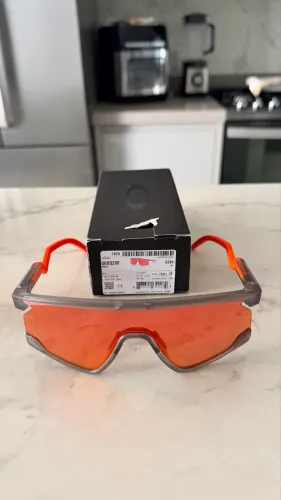 Óculos Oakley BXTR