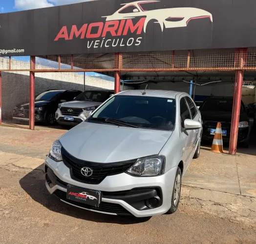 Toyota Etios X Sedan 1.5 Flex 16V 4P Mec. 2021