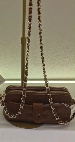 Bolsa lança perfume