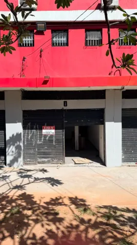 Loja na Praça Antônio Menk, 140 80 m²