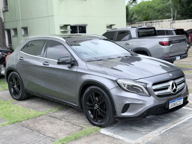 Mercedes-Benz GLA 200 Vis. Black ED. 1.6 TB 16V Aut. 2015