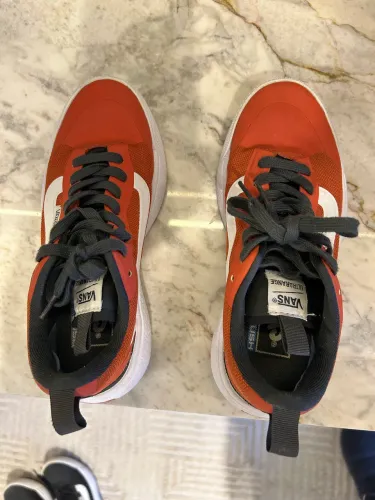 Tênis Vans impecável - modelo mais caro