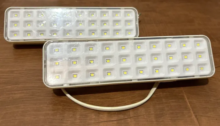Kit 3 Luzes de Emergência LED Recarregáveis - Bivolt
