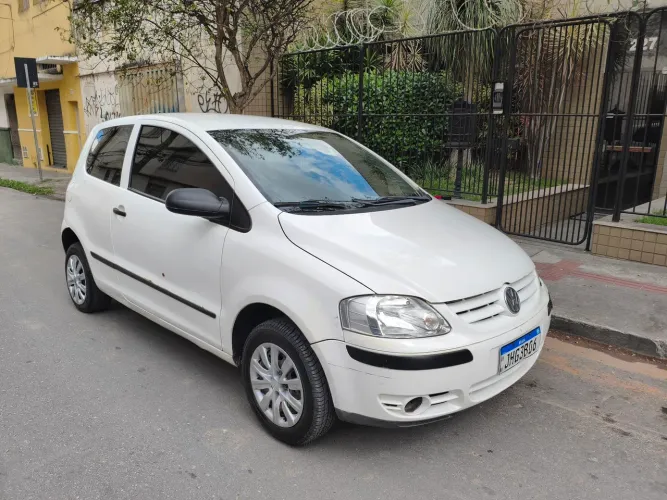 Volkswagen Fox City 1.0mi/ 1.0mi Total Flex 8V 3P 2006