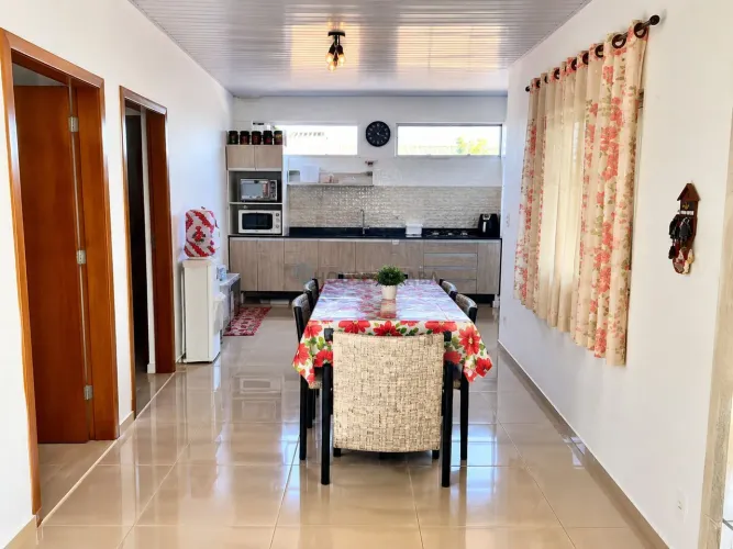 Vende - se Excelente Casa No Bairro Santa Cruz