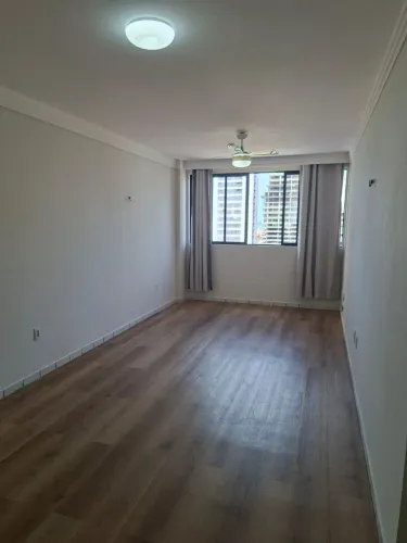 Vendo Apartamento com  Excelente localização em Manaíra (74m2)