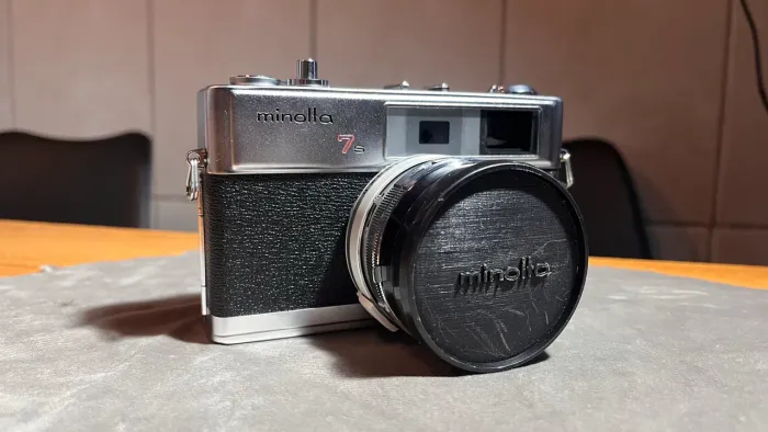 Minolta Hi-Matic 7S