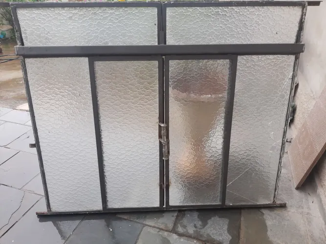 Janela de Ferro com basculante 1,20m por 1m