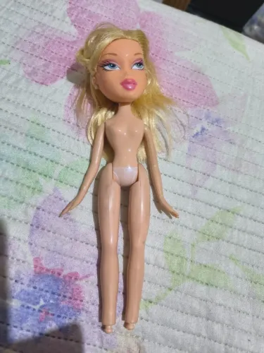 Boneca Bratz