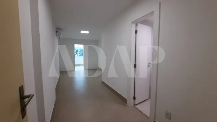 Sala comercial à venda ou locação em São Conrado, com garagem, 33 m².