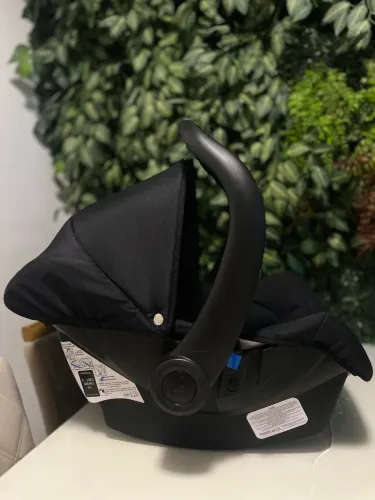 Bebê Conforto Galzerano Cocoon Liso Preto - Estado de Novo | Usado 1 vez