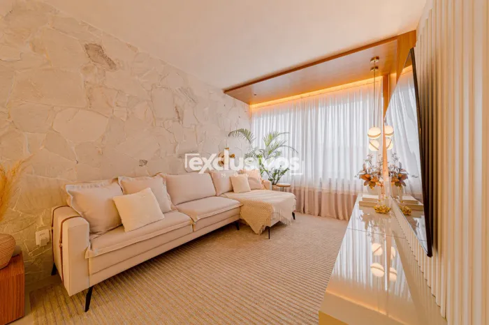 Apartamento mobiliado 102m² no bairro Glória Joinville-SC