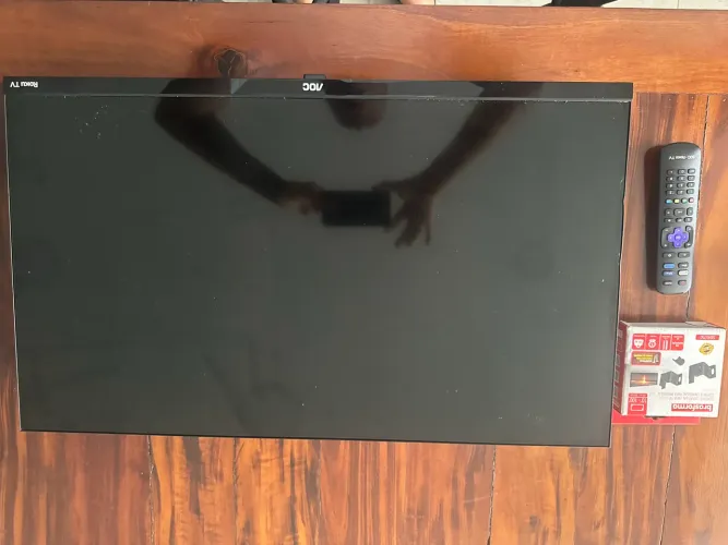 TV AOC 32? ROKU