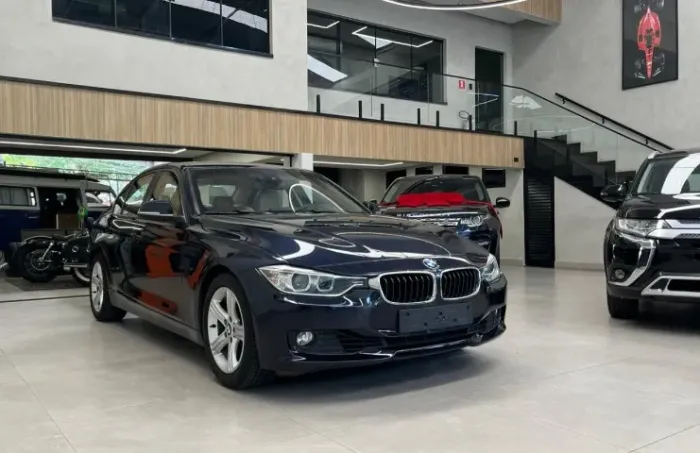 BMW 320I A 2.0 Turbo/activeflex 16V 184cv 4P 2014