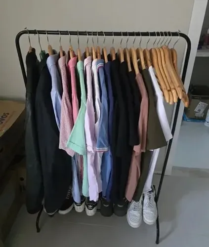 Arara de quarto com sapateira