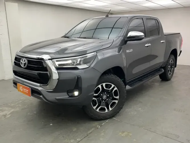 Toyota Hilux CD SRV 4X4 2.8 TDI Diesel Aut. 2025