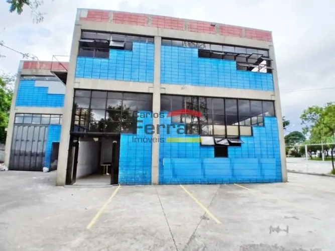 Prédio Comercial para locação na Vila Maria, com 50 vagas, a poucos passos da Marginal