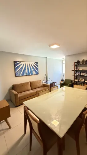 Apartamento Reformado, 3Qts. Renato de Sá Jr.