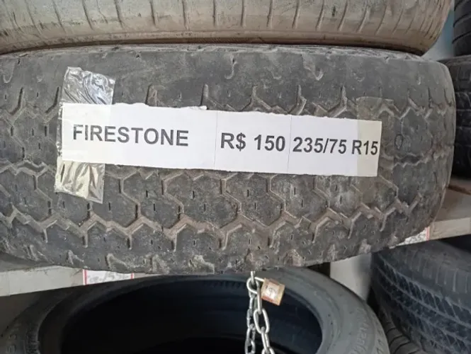 Pneu Firestone 235/75 R15 R$ 150,00
