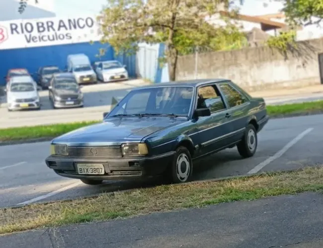 Volkswagen Santana CLI /CL /C 1.8/2.0 /SU 2.0 2p/4p (álcool) 1988