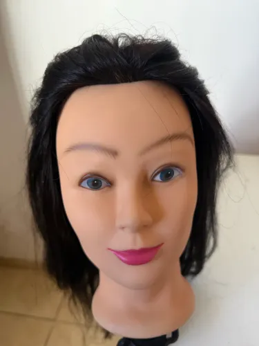 Cabeça de treino com cabelo 100% natural