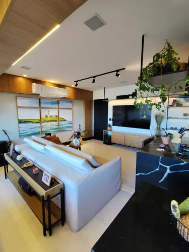 Patamares ,Colina A Mirante Apartamento 3/4, transformado em 3 suítes , com sala ampliad