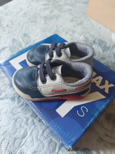 Zapatinhos para bebê + sandalinhas de brinde