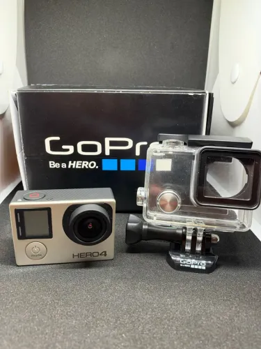 GoPro Hero4 - Pouquíssimo uso + Kit completo de acessórios!