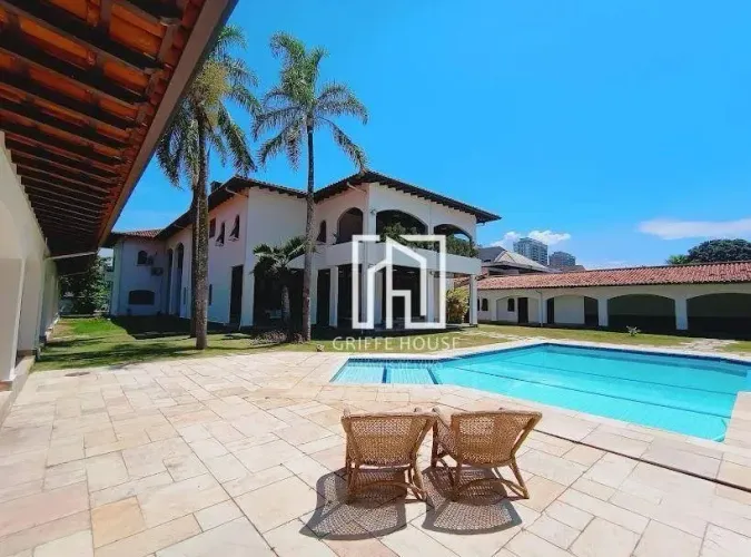 CASA PARA VENDA OU LOCAÇÃO NO CONDOMINIO NOVO LEBLON. 6 SUÍTES / 1.800M CONSTRUÍDOS /BAR/A