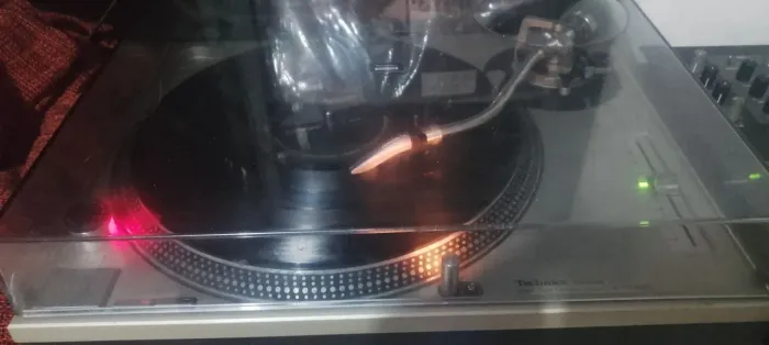 Toca discos techinics mk2