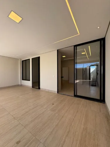 Casa para Venda, 3 dormitórios, 1 suíte, 2 banheiros, 2 vagas