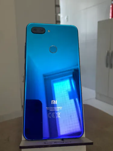 Xiaomi Mi 8 Lite