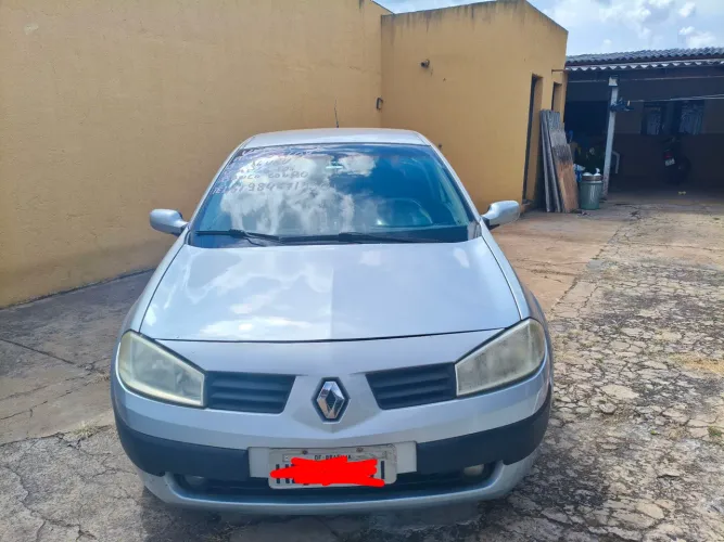 Renault Megane Sedan Dynamique Hi-flex 1.6 16V 2008