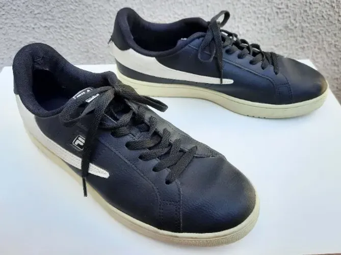 Tênis Fila Court 70 preto +branco em estado de novo (foi utilizado apenas uma vez)