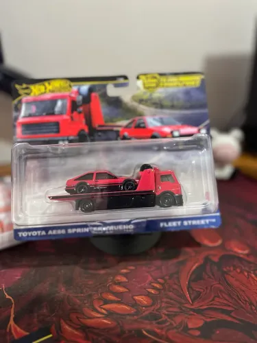 Hot wheels team transport trueno