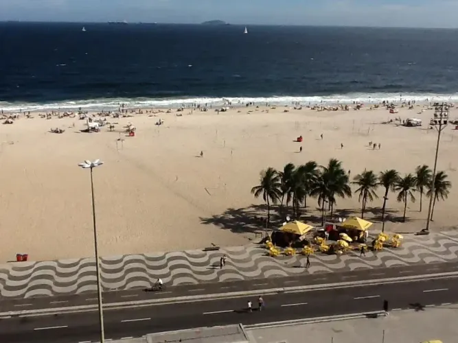 Apartamento para aluguel tem 150 metros quadrados com 3 quartos