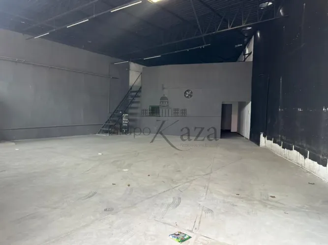 Galpão Comercial - Parque dos Príncipes - 193m².