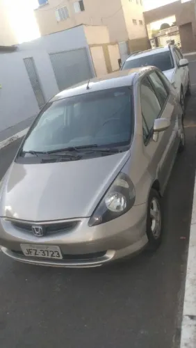 Honda Fit LX 1.4/ 1.4 Flex 8v/16v 5P Aut. 2004
