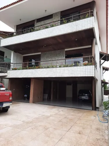 Casa com 8 dormitórios à venda, 450 m² por R$ 1.950.000,00 - Pedro Gondim - João Pessoa/PB