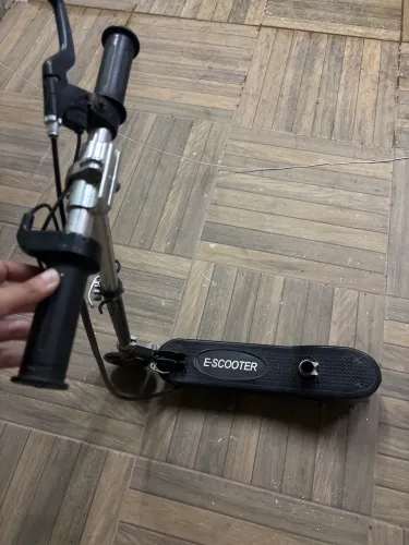 Patinete Elétrico E-Scooter Funcionando (Sem Carregador)