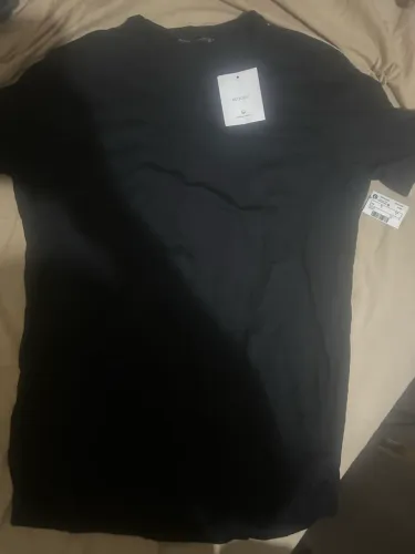 camiseta manga curta, preta. em algodão peruano. Nova, na etiqueta.