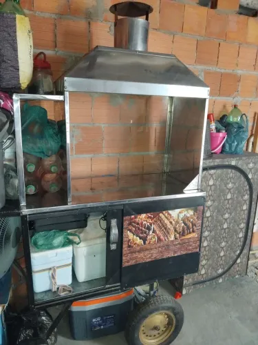 Carrinho de Churrasco,semi novo