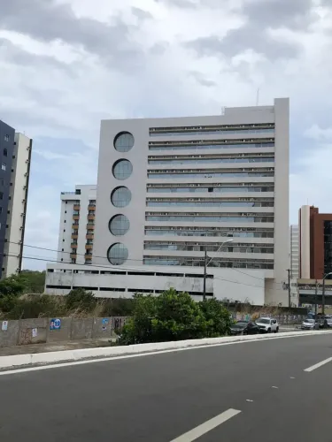 Vende-se Sala mobiliada 40m² - Ed Zirconio - Renascença - São Luís - MA