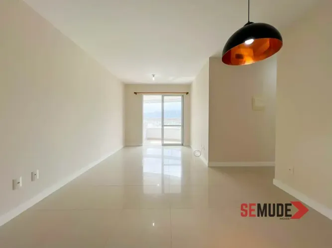 Apartamento 3 dormitórios, próximo a UFSC.