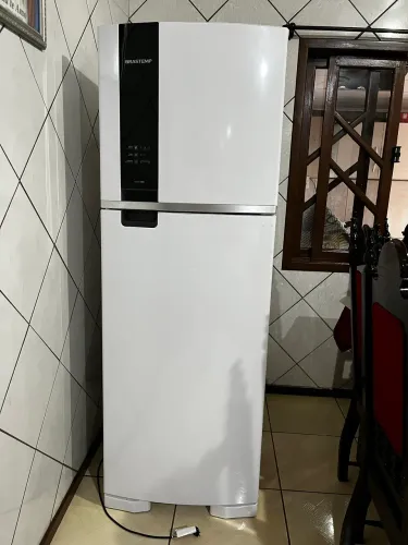 Vendo Geladeira Frost Free - Marca Brastemp