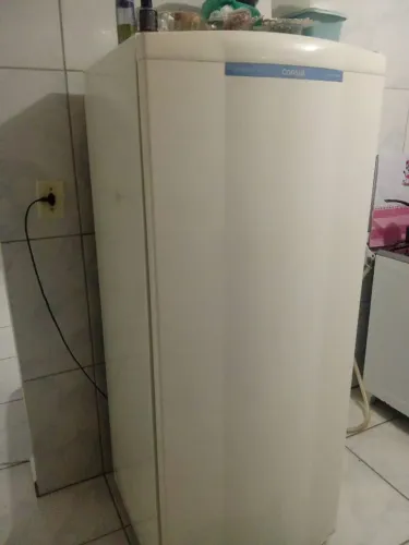 Vende-se geladeira
