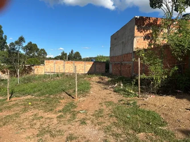 Vendo excelente lote próximo ao asfalto no Morro da Cruz!