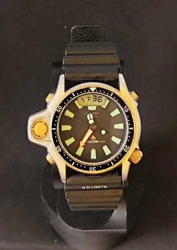 Relógio Citizen Aqualand Co22 (com 2 pulseira)