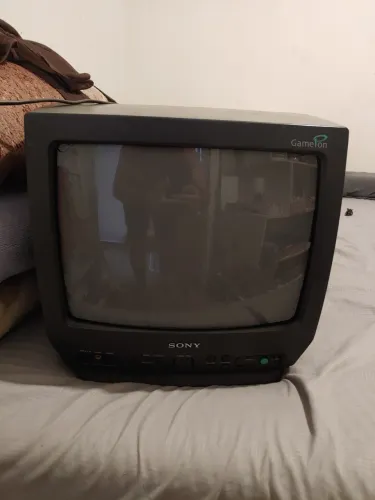 TV CRT Sony Game Pon KV-140MG 14" Gamer Retrô - Funcionando Perfeitamente - R$ 350