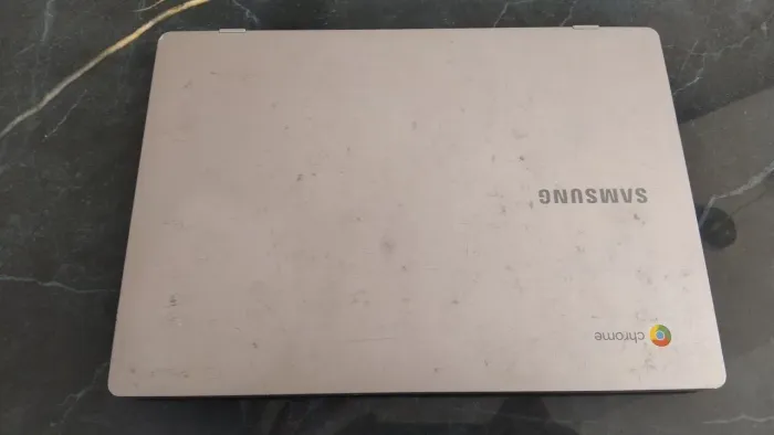 Chromebook a venda